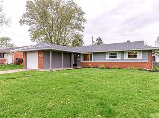 410 Brownstone Dr, Englewood, OH