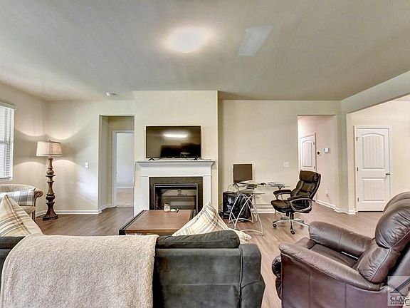 2nd image of 3190 Heritage Glen Drive