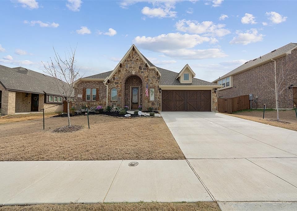 1st image of 536 Harvest Grove Dr