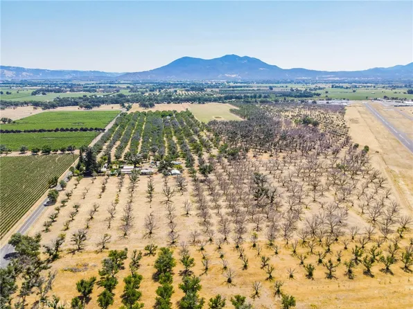 275 Mathews Rd, Lakeport, CA 95453