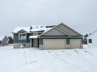 1643 75th Ave, Hammond, WI 54015