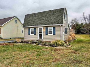 10 Fawn Ave, New Oxford, PA 17350