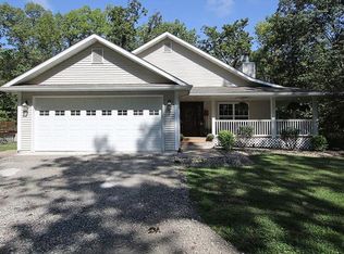 13705 Timberline Rd, Highland, IL 62249