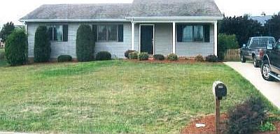 1st image of 1658 Park Lawn Dr