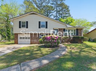 8842 Homewood Dr, Riverdale, GA 30274