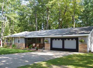 136 Devonshire Dr, Prudenville, MI 48651