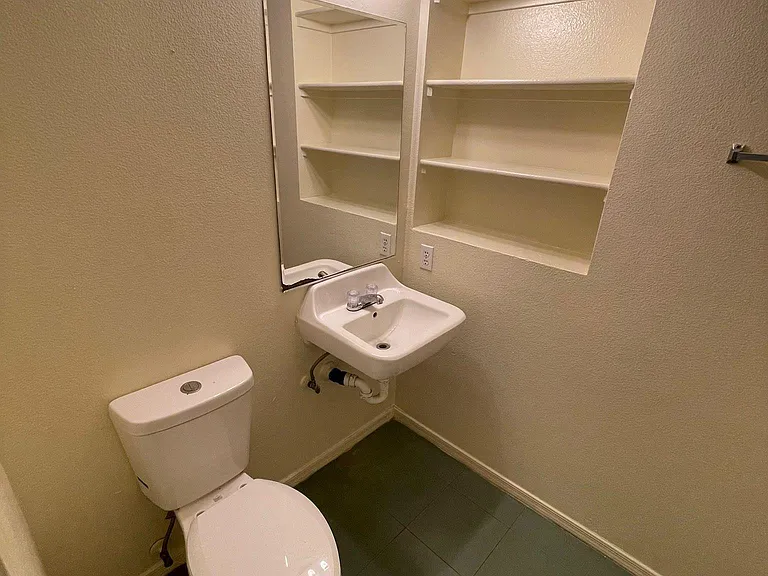116 E Cactus St — Photo 10