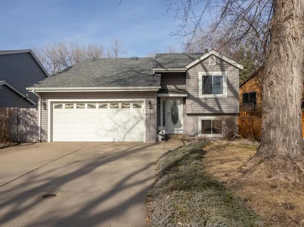 5545 Knoll Dr, Shoreview, MN 55126