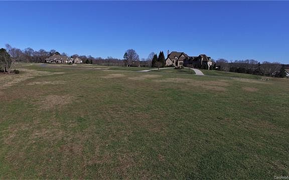 2nd image of 204 Sandhills Ct #8