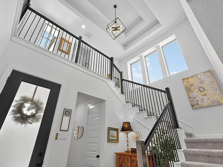 31418 Golden Cliffs Ln — Photo 11