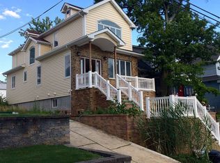 207 Manhattan St, Staten Island, NY 10307