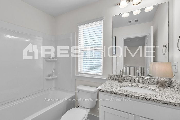 1st image of 41 Southport Cir