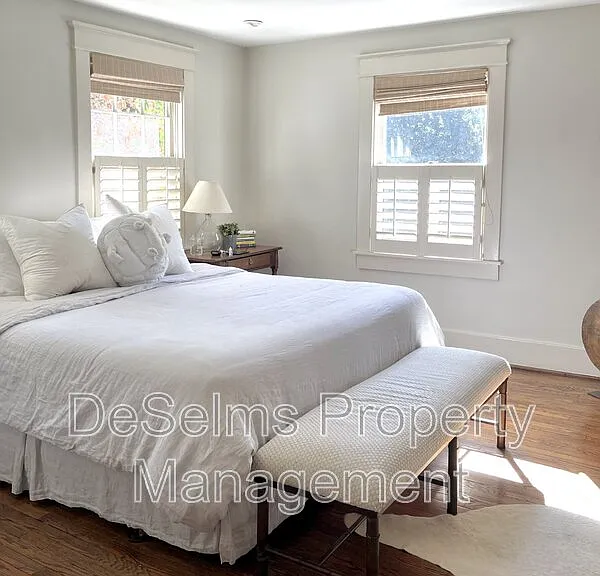 704 Timber Ln — Photo 13