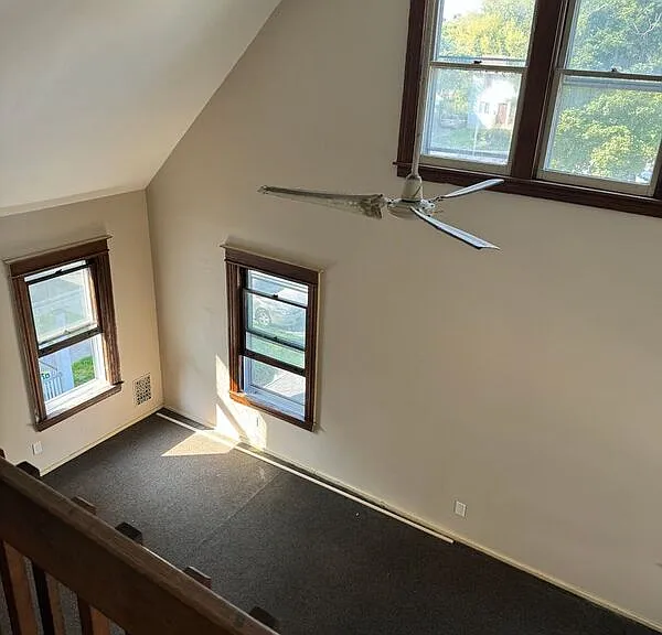 25 Rosewood Ter #UPPER — Photo 5