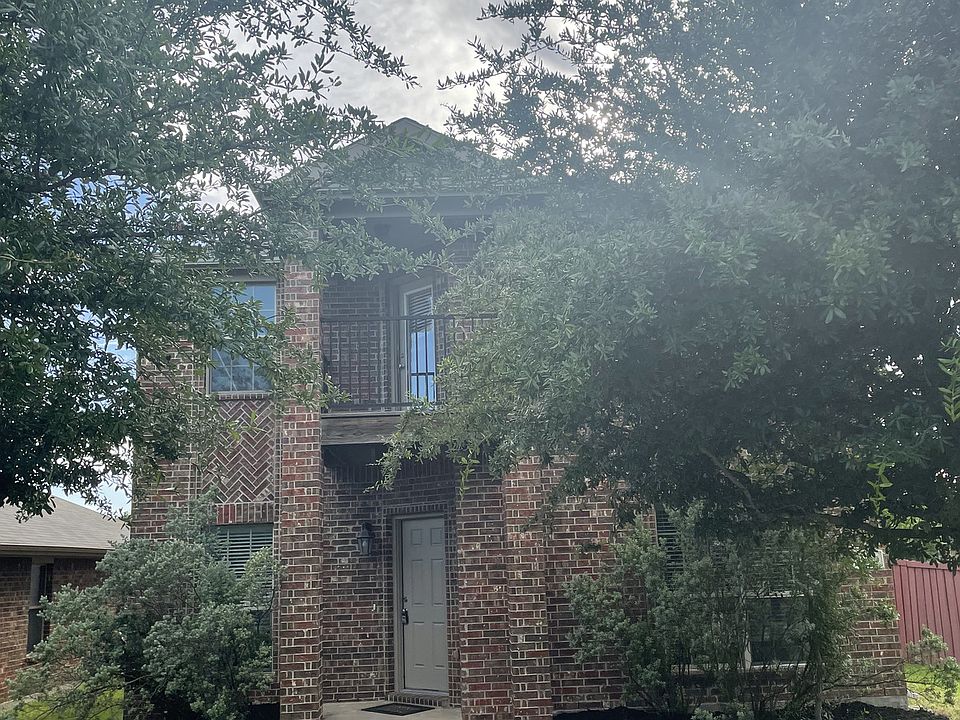 1st image of 2229 Julian Dr