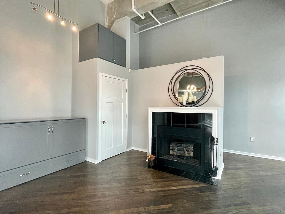 1st image of 2107 Grand Ave #201