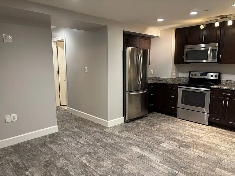 1749 T St NW — Photo 2