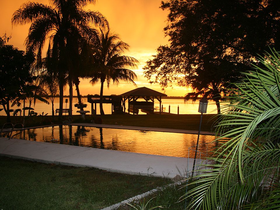 Stunning orange sunsets!