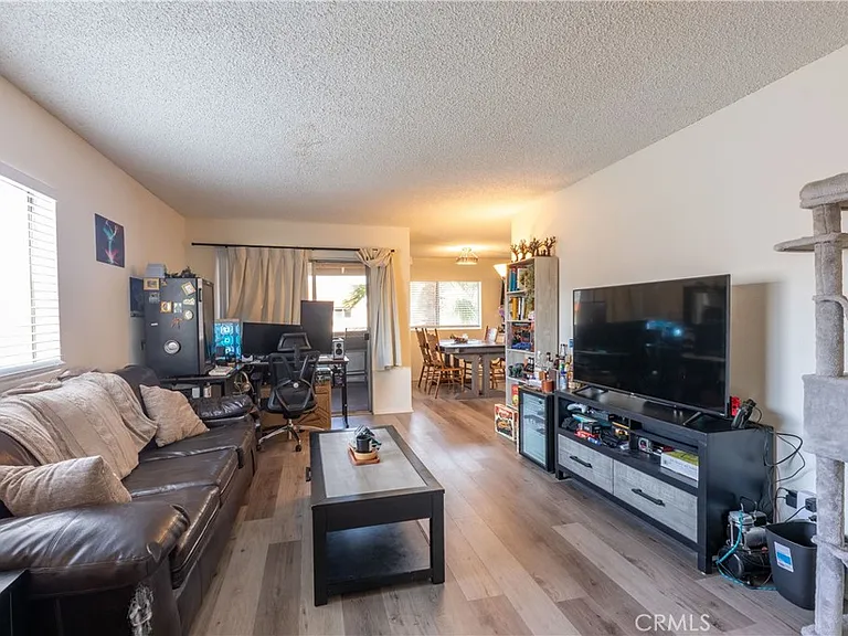 18981 Valley Cir #C — Photo 15