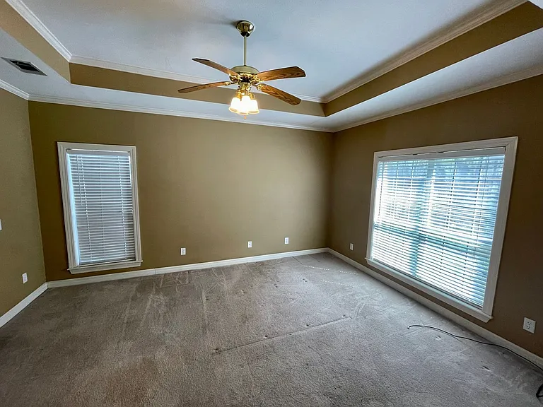 1013 N Azalea Dr — Photo 5