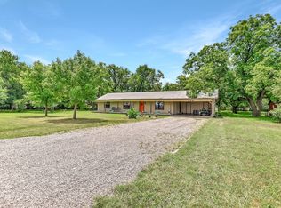108 Stiles Rd, Whitesboro, TX 76273