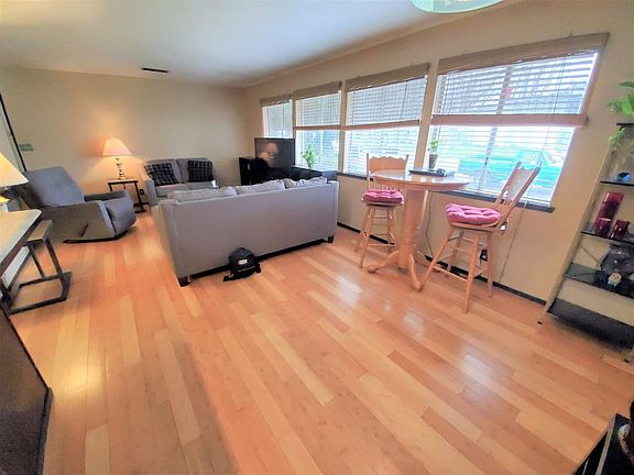 5th image of 3141 Occidental Dr APT 2