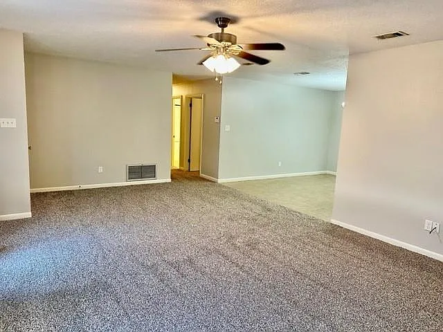 3 bed, 2.0 bath, 1525 sqft, $1,650 — Photo 3