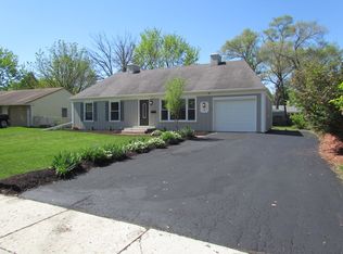 6 Somerset Rd, Montgomery, IL 60538