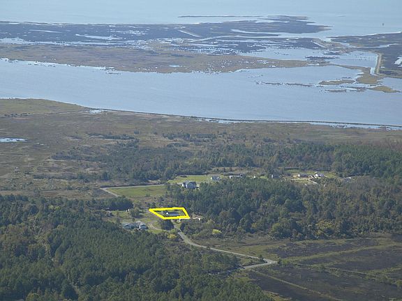 Surrounded by bay and wildlife