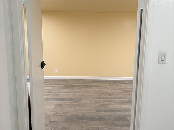 2nd image of 27116 Pacific St #Adu