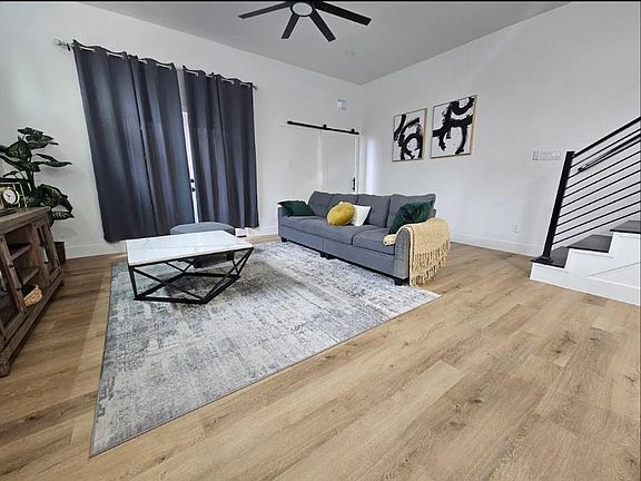 4th image of 4217A Hare St