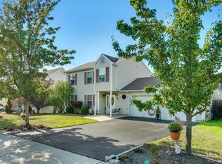50 Grand Teton Ave, Howell, NJ 07731