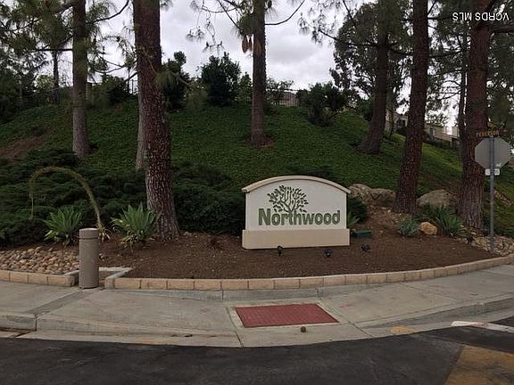 2nd image of 1525 Redwood Cir