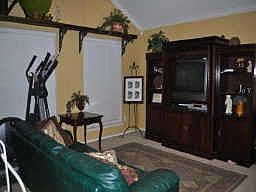 4th image of 5329 Mirage Dr