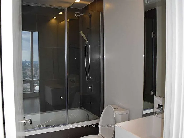 1 Bloor St E #4010 — Photo 8