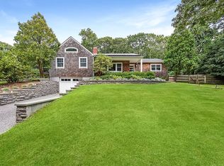 9 Wooded Path, Sag Harbor, NY 11963