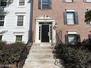 12108 Greenway Ct APT 237, Fairfax, VA 22033
