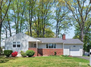 153 8th St, Piscataway, NJ 08854