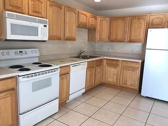2nd image of 223 Ivan Ave S