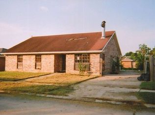 7521 Dune Dr, New Orleans, LA 70128