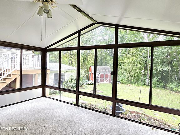 3rd image of 1138 Park Hill Cir