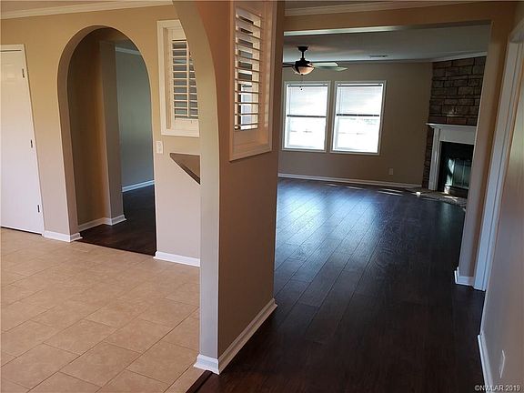 2nd image of 6915 Conner Ln