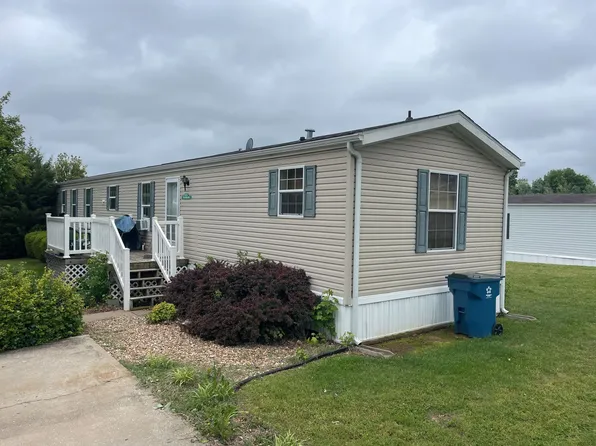 2737 S Planter Rd, Brookline, MO 65619