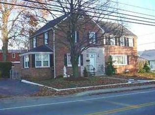 526 Providence St, West Warwick, RI 02893