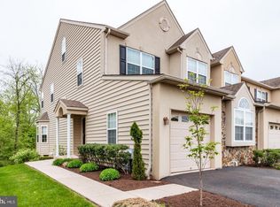 61 Arbor Cir, Colmar, PA 18915