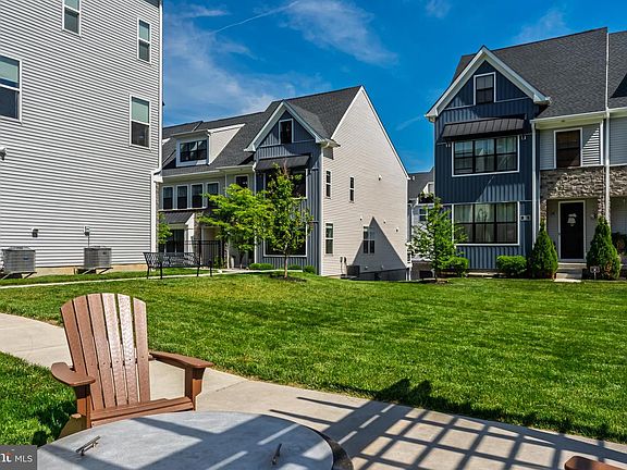 4th image of 309 Star Tavern Ln