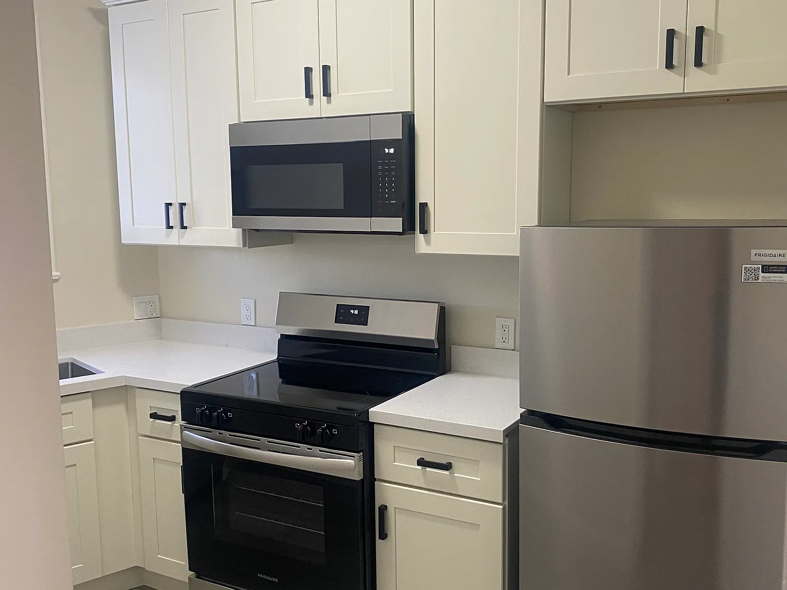 1 bed, $3,125 — Photo 3