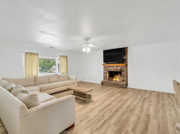 4243 Sloan Dr, North Highlands, CA 95660