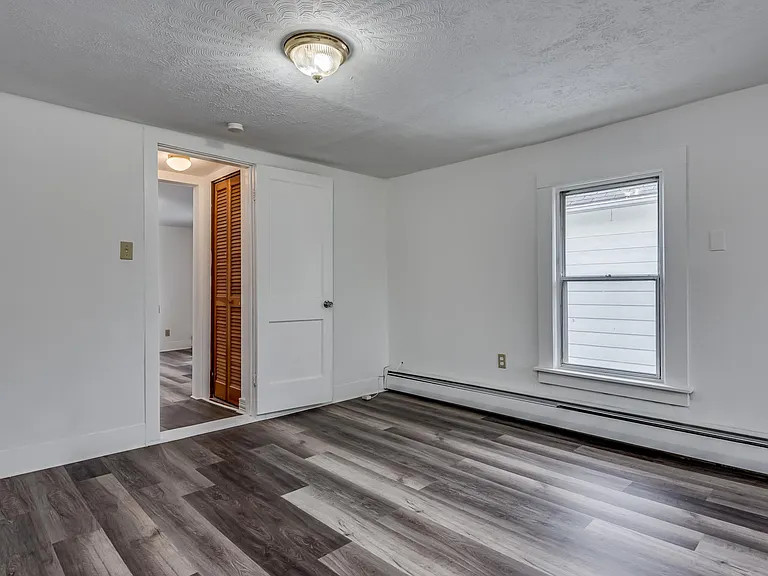 11 Webster St #11 — Photo 17