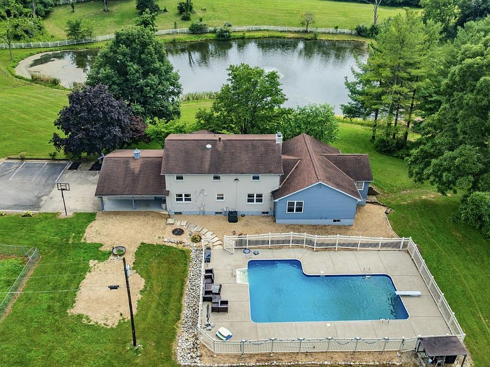 1st image of 671 Wilson Creek Rd